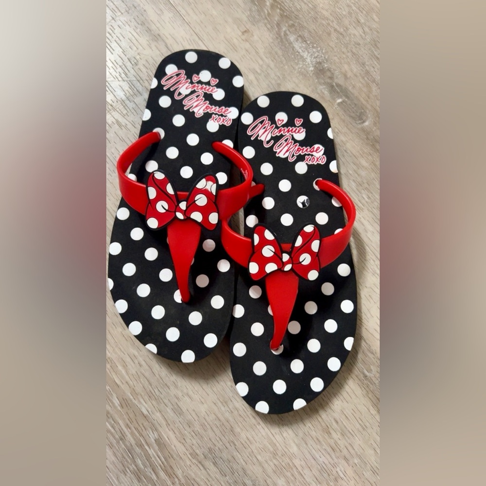 Authentic Disney Minnie Mouse Polka Dot Flip Flops